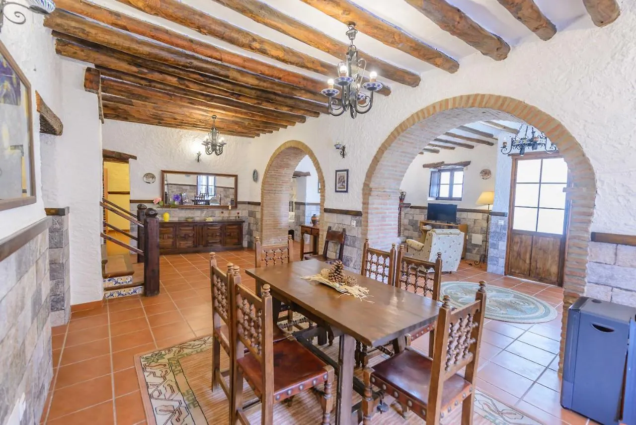 Holiday Home El Pilarillo Piscina Compartida Alcaucín إسبانيا