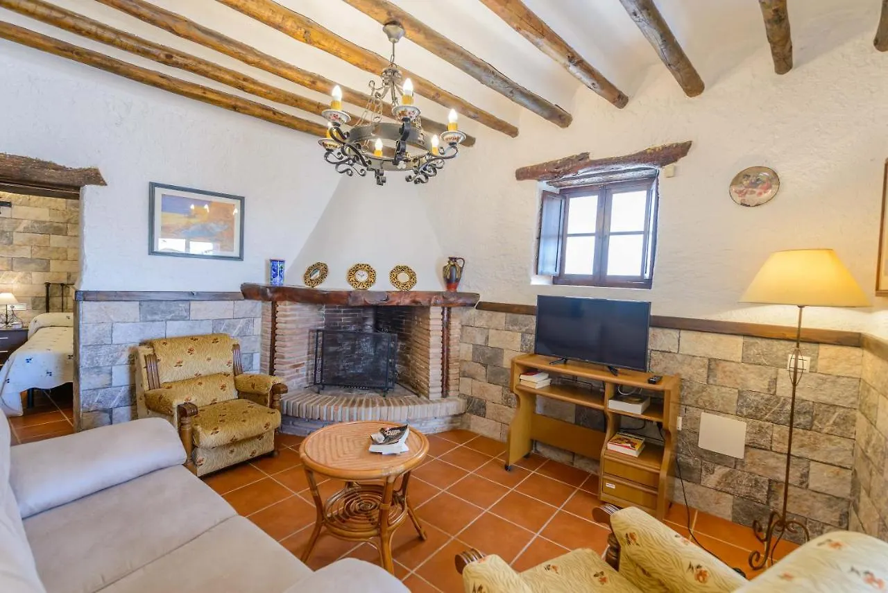 Holiday Home El Pilarillo Piscina Compartida Alcaucin