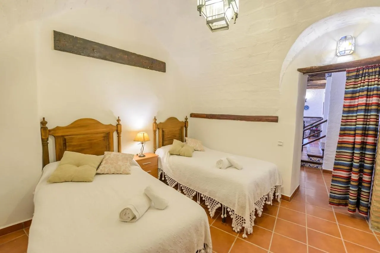Holiday Home El Pilarillo Piscina Compartida Alcaucín 0*,  إسبانيا
